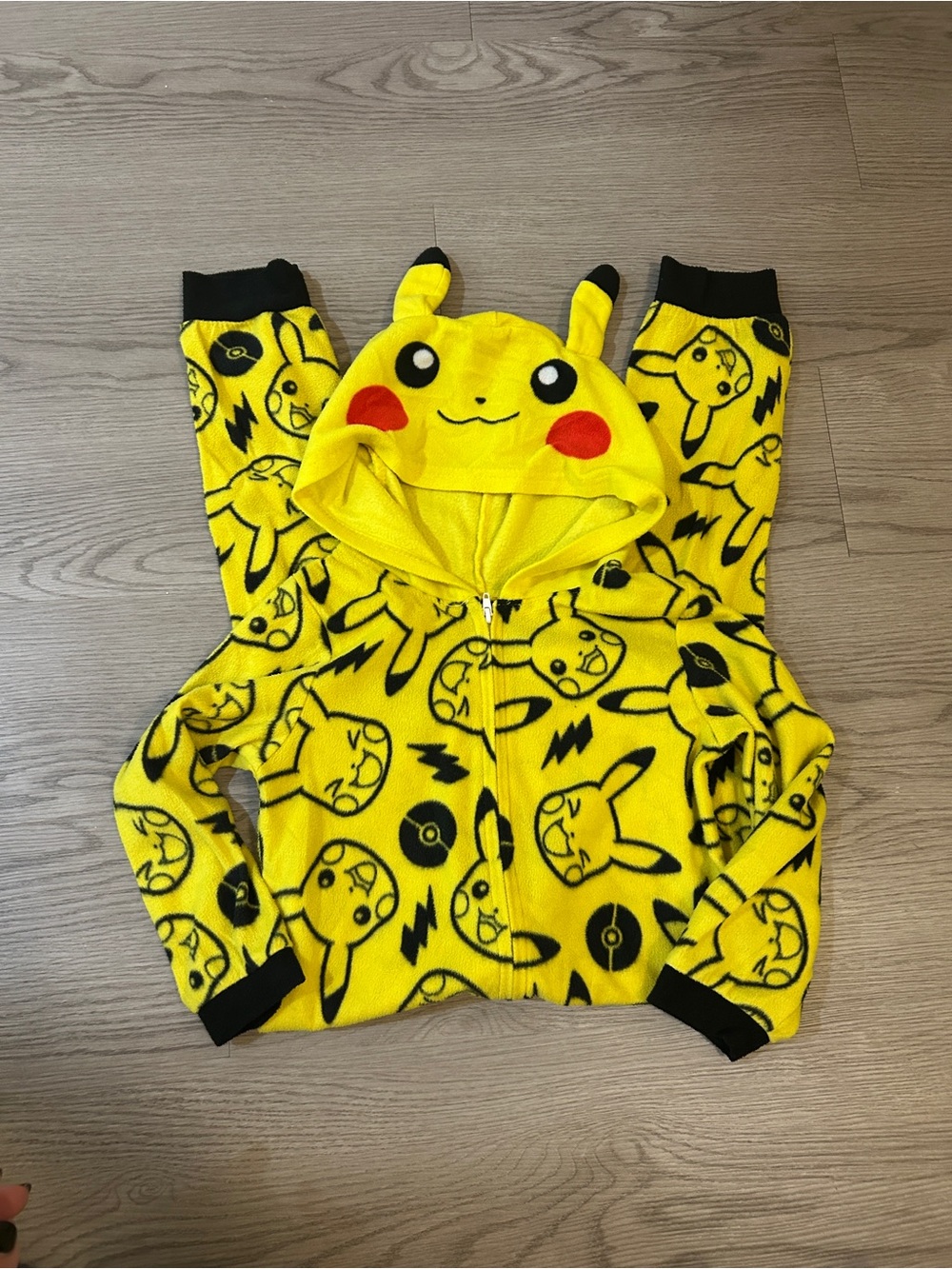 Boy Clothes Bundle - Picture 5 of 6